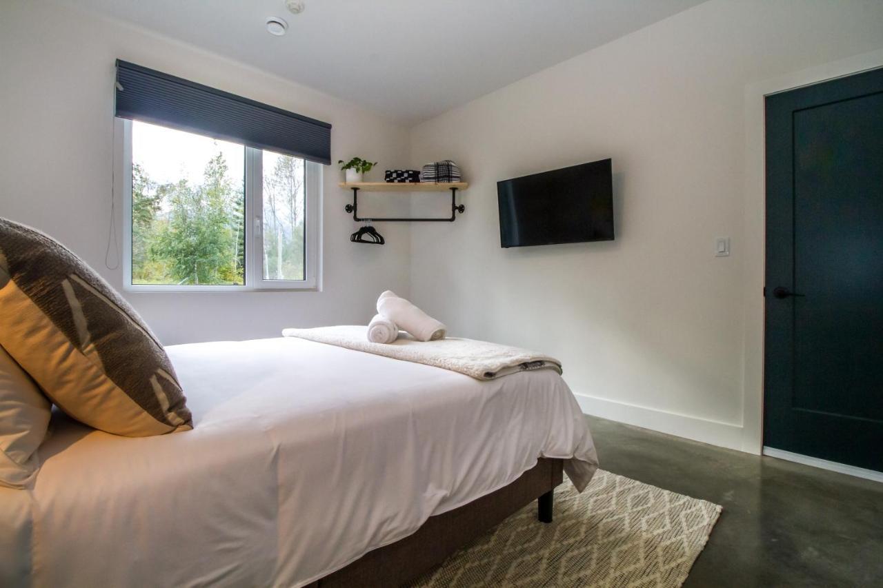 Arrows Edge Lodge Revelstoke Chambre photo
